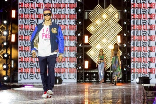 ЕКСПЛОЗИВНО РЕВЮ НА JUST CAVALLI В ЦЕНТЪРА НА СОФИЯ